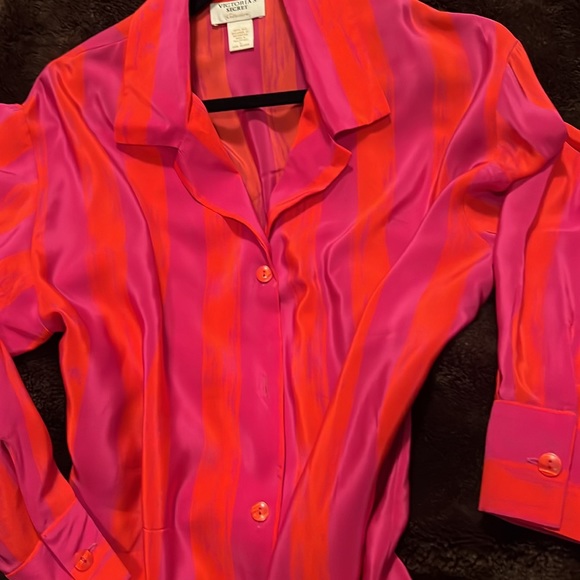 🩷🧡PRICE DROP🩷🧡 Vintage Victoria’s Secret Collection Sleep Shirt🧡🩷 🩷🧡 - Picture 7 of 7